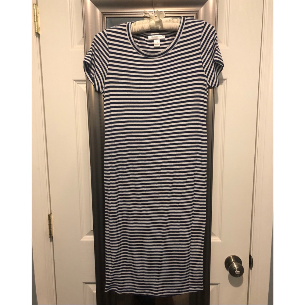 Motherhood short sleeved maternity dress